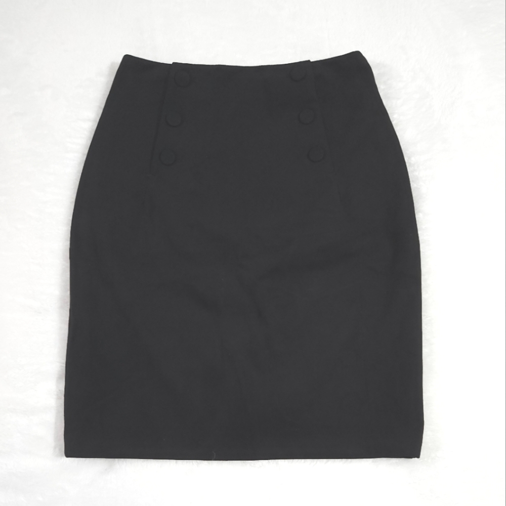 Form fitting pencil skirt to accentuate all your curves!